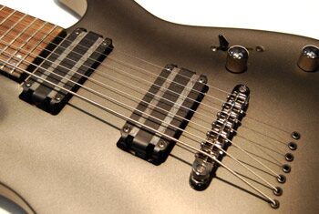 Lace Aluma XBar Pickup 4.0 for 8- and 9- String Guitars, In Use