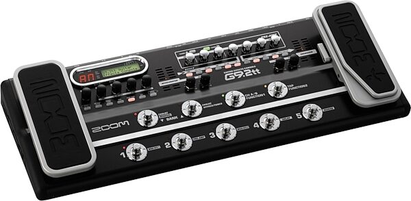 Zoom G9.2TT Twin Tube Guitar Multi-Effects Pedal, Angle