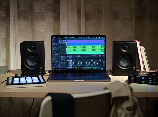 PreSonus Studio One Producer Recording Bundle, New, lifestyle 1