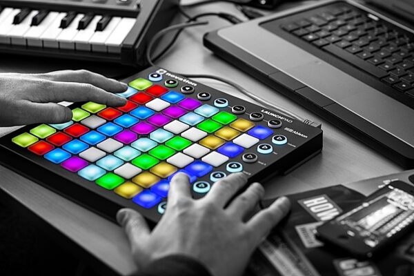 Novation Launchpad Grid Performance Controller, Glam View 1
