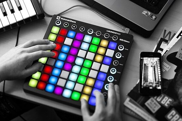 Novation Launchpad Grid Performance Controller, Glam View 2