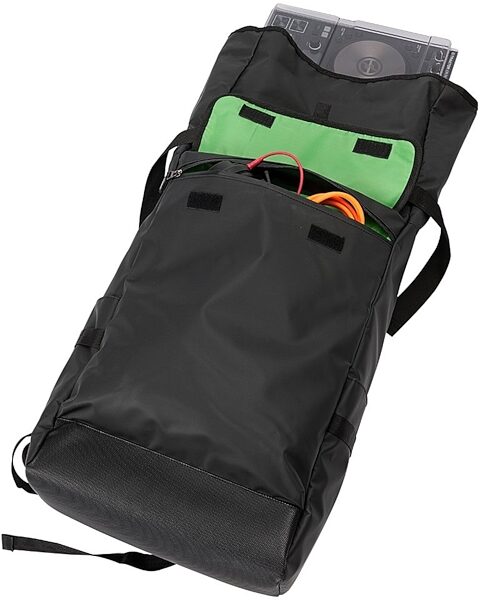 Magma Riot Control-Pack Lite Bag, Action Position Back