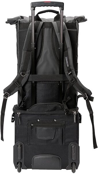 Magma Riot Control-Pack Lite Bag, Action Position Back