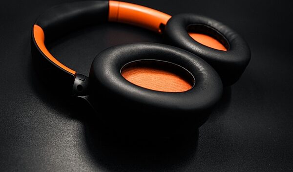 Orange O Edition MKII Wireless Noise-Cancelling Bluetooth Headphones, New, Detail