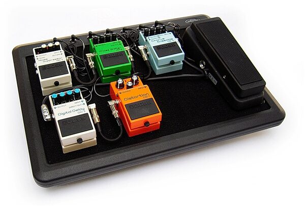 SKB PS8 Powered Pedalboard (with Gig Bag), New, View 2
