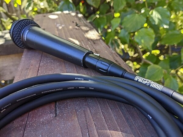 Pig Hog XLR Microphone Cable, 100 foot, Action Position Back