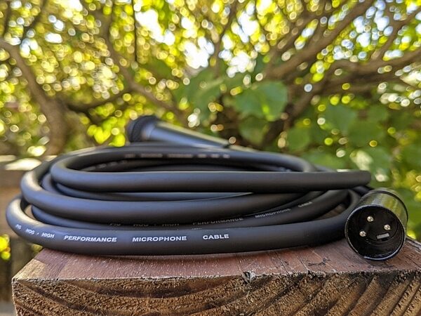 Pig Hog XLR Microphone Cable, 100 foot, Action Position Back