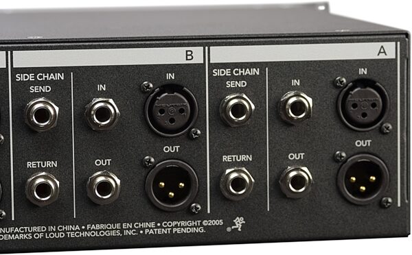 Mackie QuadCompGate 4-Channel Digital Compressor/Gate, Channel C&D Rear Angle