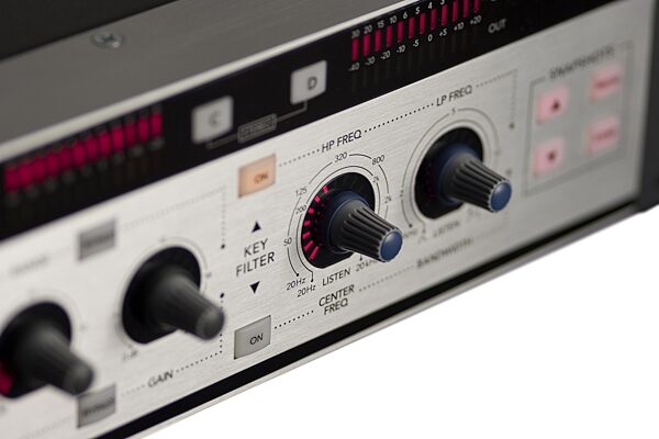 Mackie QuadCompGate 4-Channel Digital Compressor/Gate, High Pass Low Pass