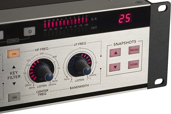 Mackie QuadCompGate 4-Channel Digital Compressor/Gate, High Pass Low Pass 2
