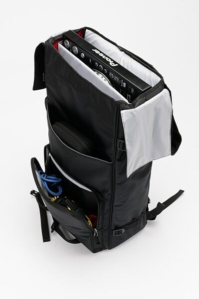 Magma Root Pack XXL DJ Backpack, In Use