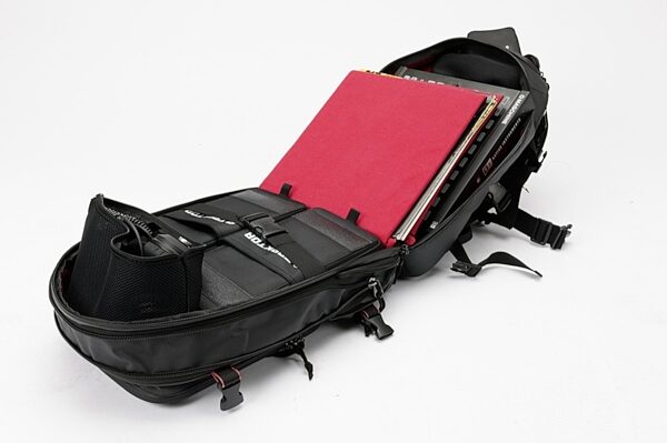 Magma Riot DJ Backpack, Open 5