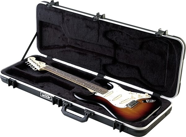 SKB 66 Rectangular Molded Case for Strat- or Tele-Style Guitars, New, 2008 Version with TSA Trigger Latches (In Use)