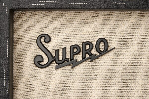 Supro Amulet Electric Guitar Combo Amplifier (15 Watts, 1x10"), New, Action Position Front