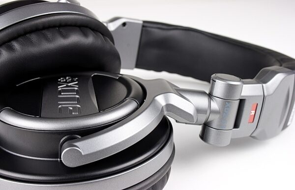 Allen and Heath Xone XD253 Monitoring DJ Headphones, Side