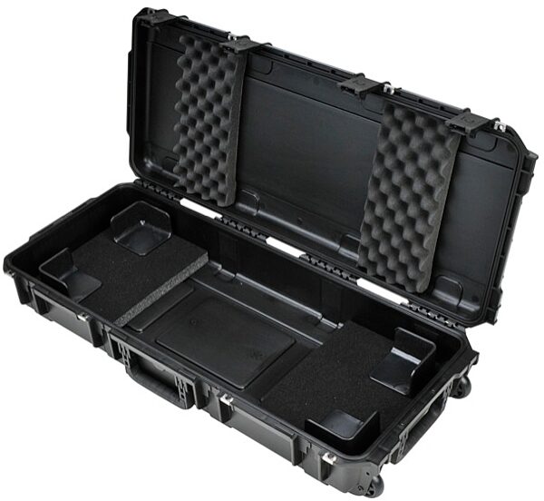 SKB 3i Series Waterproof Injection Molded Rolling Keyboard Case, Angle