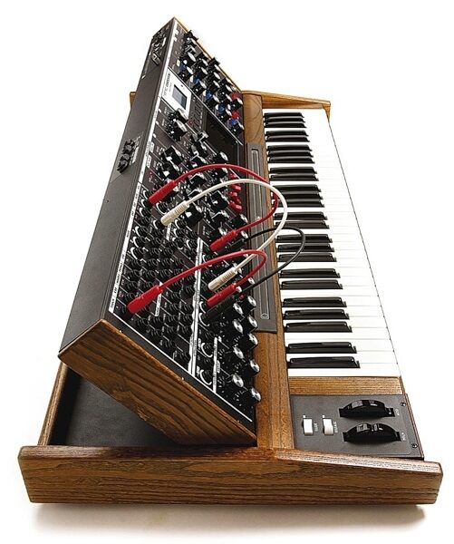 Moog Music Minimoog Voyager XL Analog Synthesizer Keyboard, 61-Key, Side