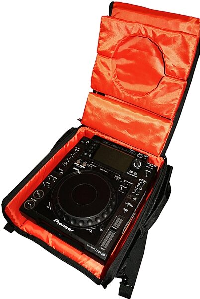 Gator G-CLUB Bag for DJ Mixers/CD Players, GCLUBCDMX12, For Large Players, G-CLUB-CDMX 12 In Use