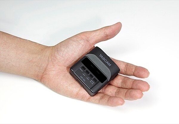 TASCAM DR-10L Digital Audio Recorder (with Lavalier Microphone), Black, DR-10L, Size