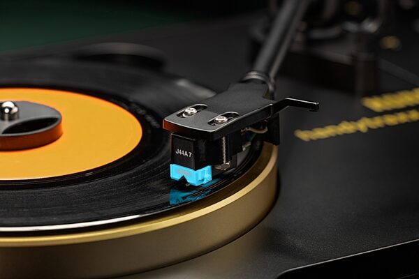 Korg handytraxx 1bit Portable Record Player, New, Action Position Back