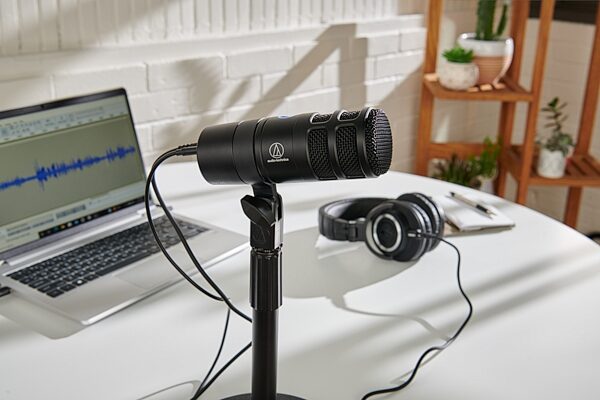 Audio-Technica AT2040USB Dynamic USB Microphone, USED, Blemished, Action Position Back