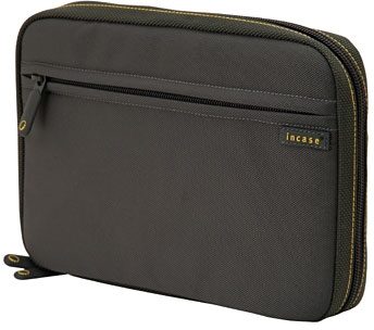 Monster iCase Travel Pack for iPod, Closed