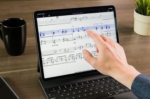 Avid Sibelius for Mobile Notation Software, Action Position Back