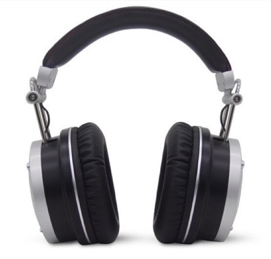 Avantone MP-1 MixPhones Over-Ear Closed-Back Studio Headphones, Black, ve