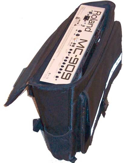 Roland Carry Bag for the MC909, Side